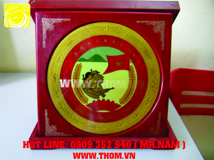 CÔNG TY TNHH SẢN XUẤT & ĐẦU TƯ RỒNG VÀNG
